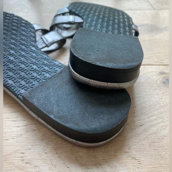 Sam Edelman Silver Bay Slide Sandals - Picture 7 of 7